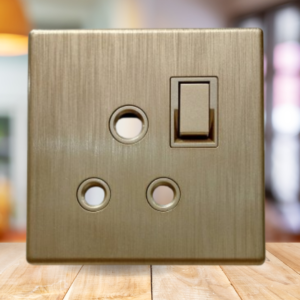 Trim Gold power Plug