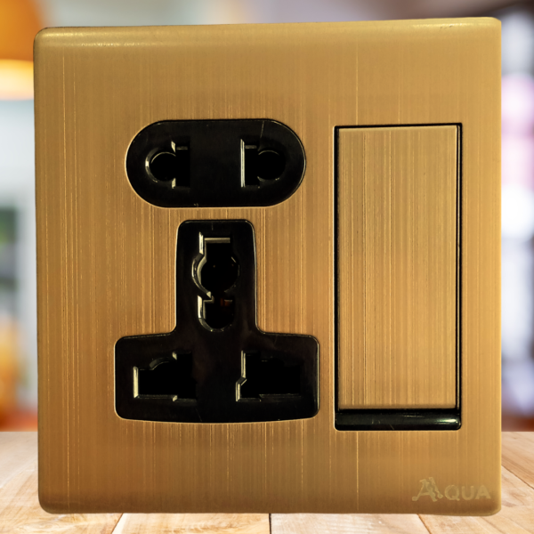 Discovery Gold Light Plug
